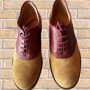 Bass Saddle shoes 5-1/2-Maroon and suede